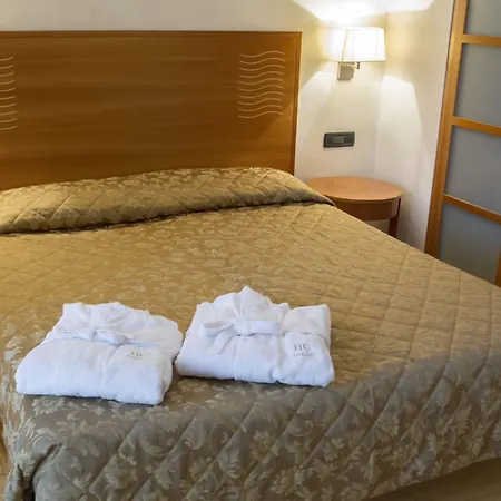 Continental Hotel 3*