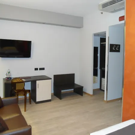 Continental 3* Turín