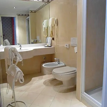 Otel Continental 3*