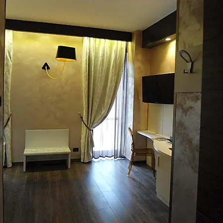 Continental Otel 3*