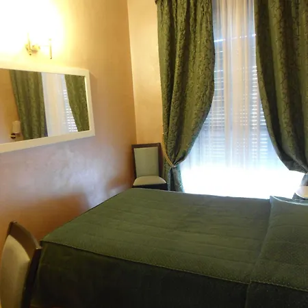 Continental Szálloda 3*