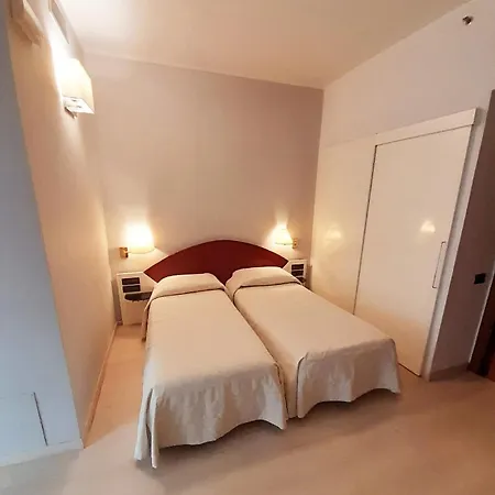 Continental 3* Turin