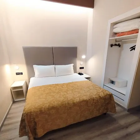 Continental Hotel 3*